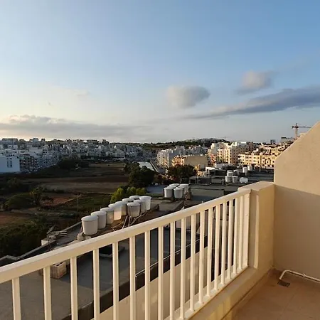 Modern 2 Twin Bedroom Penthouse خليج سانت بول