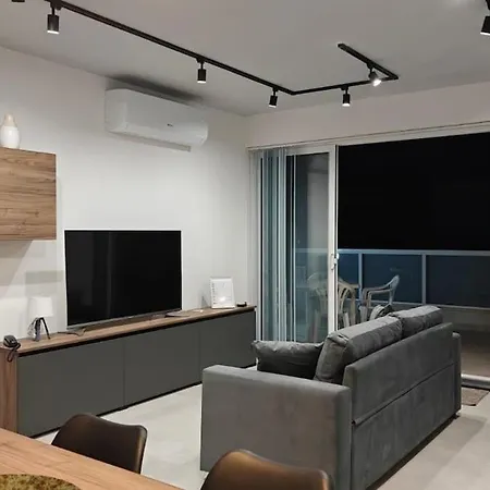 Modern 2 Twin Bedroom Penthouse * خليج سانت بول
