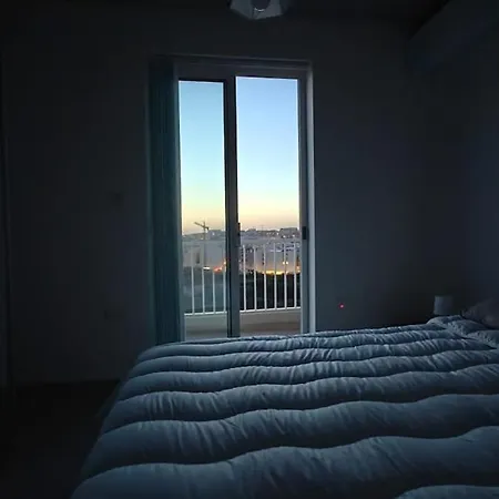 Modern 2 Twin Bedroom Penthouse 公寓 圣保罗湾城