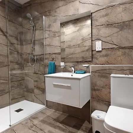 Modern 2 Twin Bedroom Penthouse 公寓 圣保罗湾城